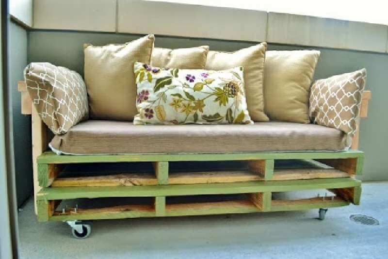 a-pallet-sofa-plans-and-instructions-to-build-it